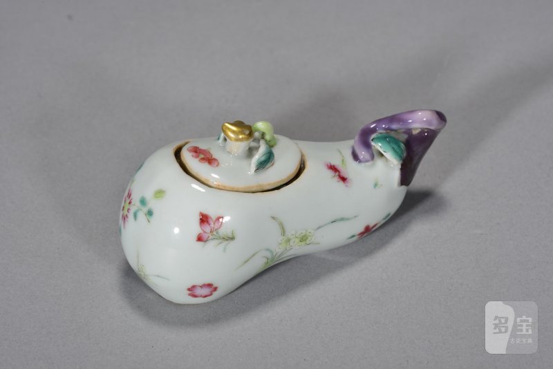 清中期 粉彩折枝花卉纹仿生茄型水盂 - 图4